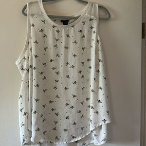 Torrid Size 2 Bee Tank